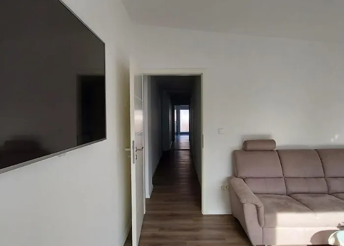 דירה Feworeinel Mit 2 Schlafzimmern ורניגרוד