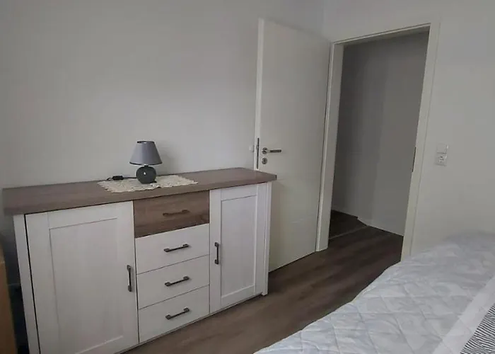 Lejlighed Feworeinel Mit 2 Schlafzimmern *