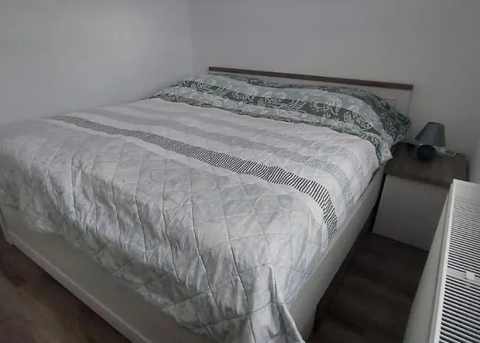 Feworeinel Mit 2 Schlafzimmern *