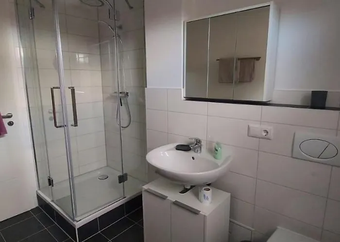 Feworeinel Mit 2 Schlafzimmern דירה ורניגרוד